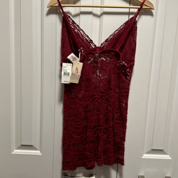Lace Chemise burgundy size large - Picture 2 of 4